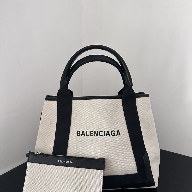 Ba*len*cia*ga shopping bags